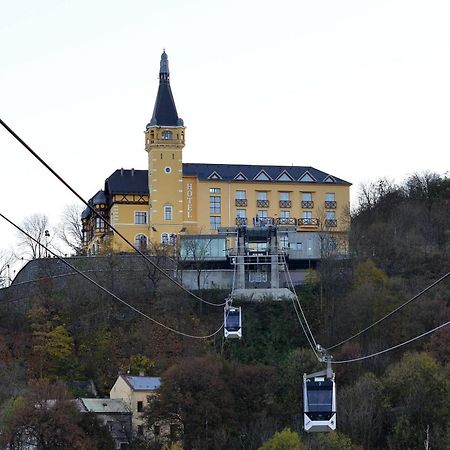 Hotel Vetruse Ústí nad Labem Екстериор снимка