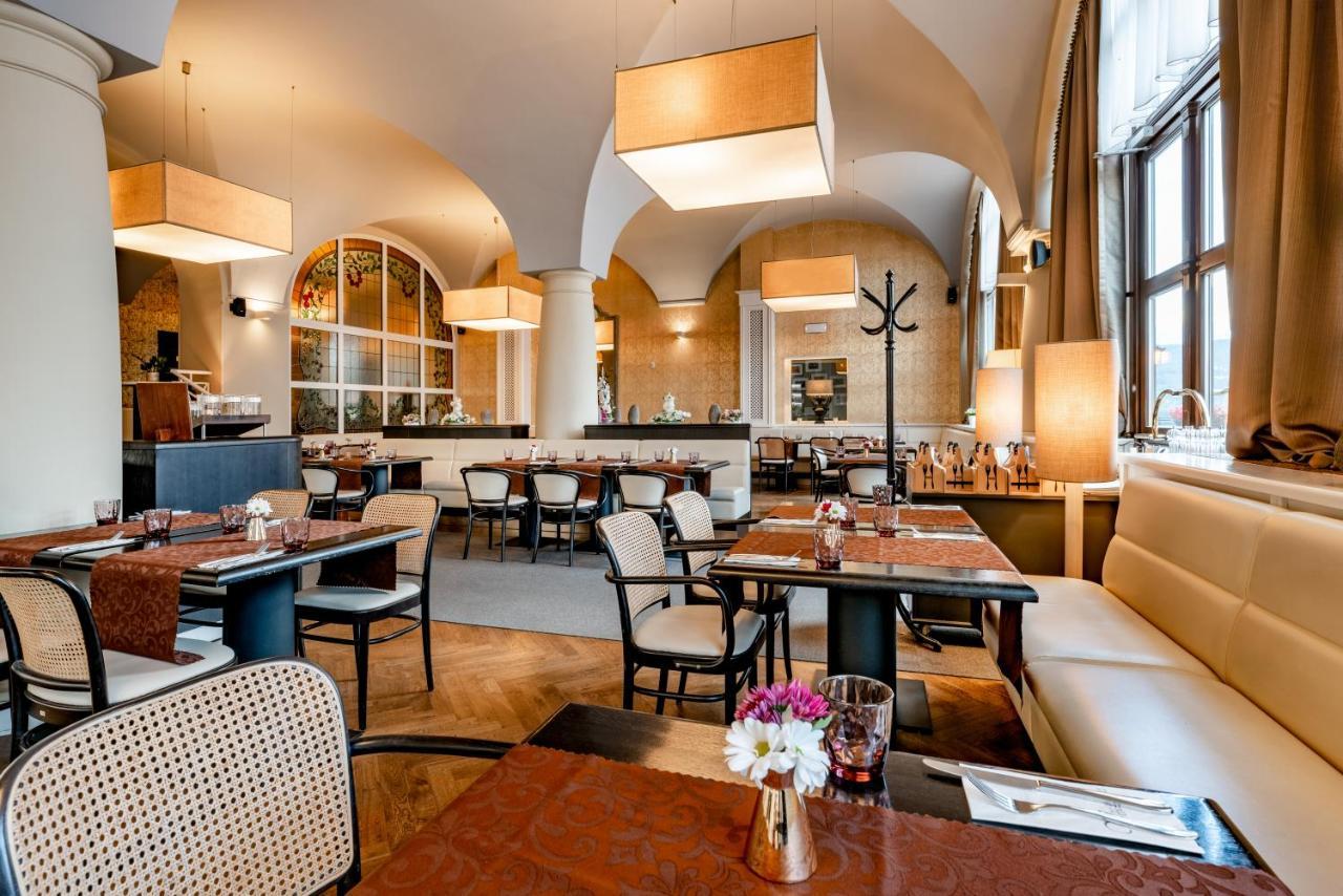 Hotel Vetruse Ústí nad Labem Екстериор снимка