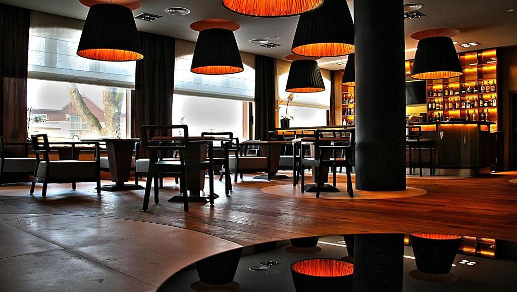 Hotel Vetruse Ústí nad Labem Екстериор снимка